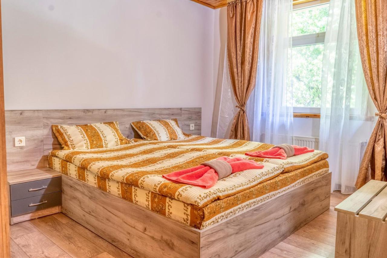 Крушун - Единствена На Метри От Водопадите, Krushun - The Only Stay Just Meters From The Waterfalls Krushuna Exterior foto